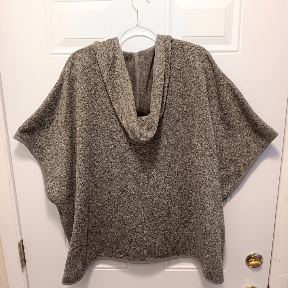 Eddie Bauer Poncho SmallMedium Oversized Outdoor Versatile Cozy - Picture 5 of 6